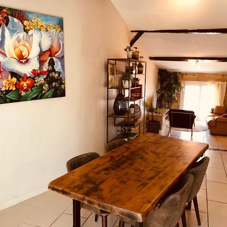 Appartement Au Dernier Etage Avec Terrasse Et Belle Vue Sur Nature Environnante Roujan Dış mekan fotoğraf
